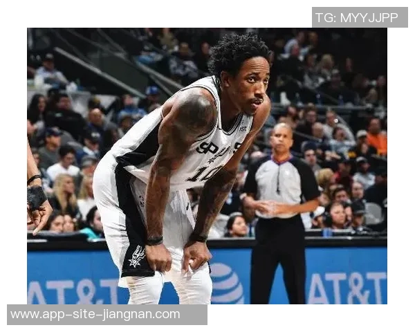 独行侠进攻乏力路威建议拉塞尔首发控卫克莱需找回投篮状态 独行侠进攻乏力路威建议拉塞尔首发控卫克莱需找回投篮状态