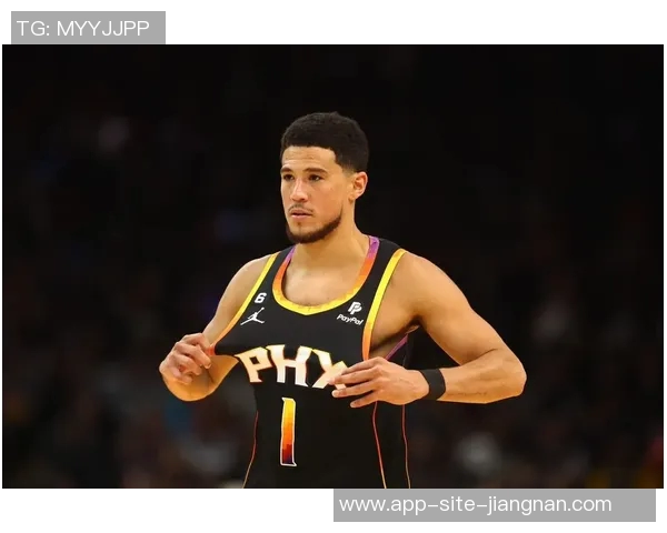 布克回应连吃两次技术犯规称裁判未看见错误导致掘金获得球权 布克回应连吃两次技术犯规称裁判未看见错误导致掘金获得球权