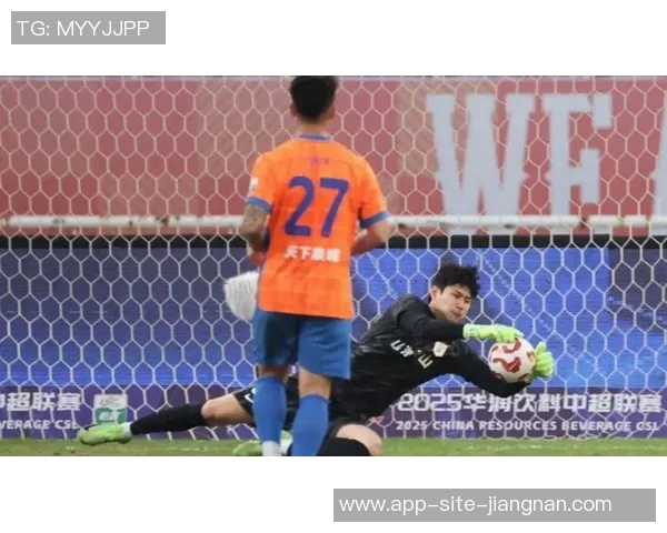 泽卡左脚推射破门助泰山队领先三镇克雷桑精彩助攻助力胜利