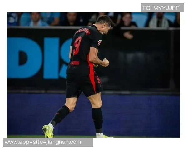 弗里克确认埃里克加西亚能出战塞尔塔强调需妥善照顾年轻球员亚马尔 弗里克确认埃里克加西亚能出战塞尔塔强调需妥善照顾年轻球员亚马尔