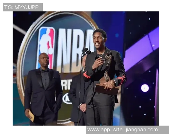 路威谈保罗职业生涯成就满意度高令人钦佩 路威谈保罗职业生涯成就满意度高令人钦佩