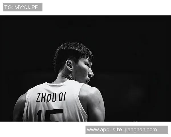 刘维伟自带剪刀为杨瀚森打造30美元理发馆的独特体验