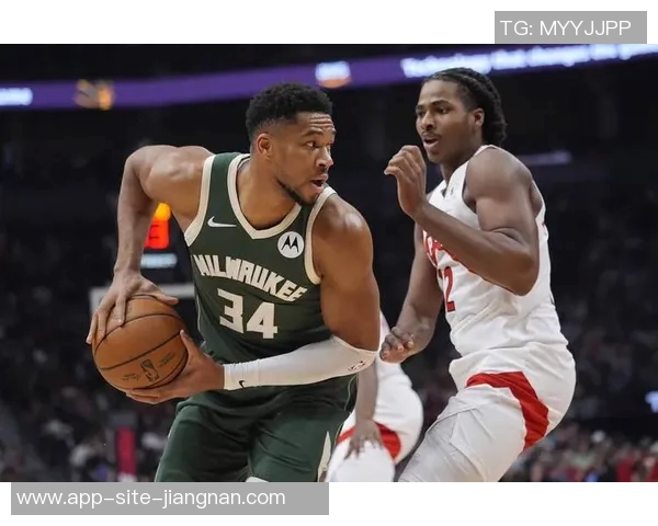 雄鹿主场遭遇惨败字母哥末节情绪激动深呼吸无奈摇头引发关注